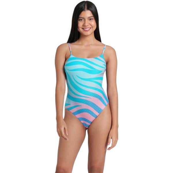 W Water Prints Sea Floor